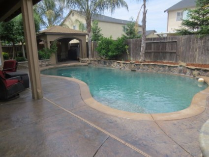an image of a stone pavers patio in Carmichael, CA